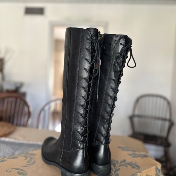 Women's 9.5M - Sofft Sharnell II Leather Lace Up Boots - NEW IN BOX - Picture 3 of 6